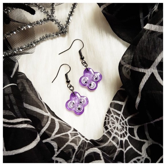 !!SOLD!! Purple Googly Eye Earrings Handmade Halloween Mini Dangle Earrings - Picture 8 of 8